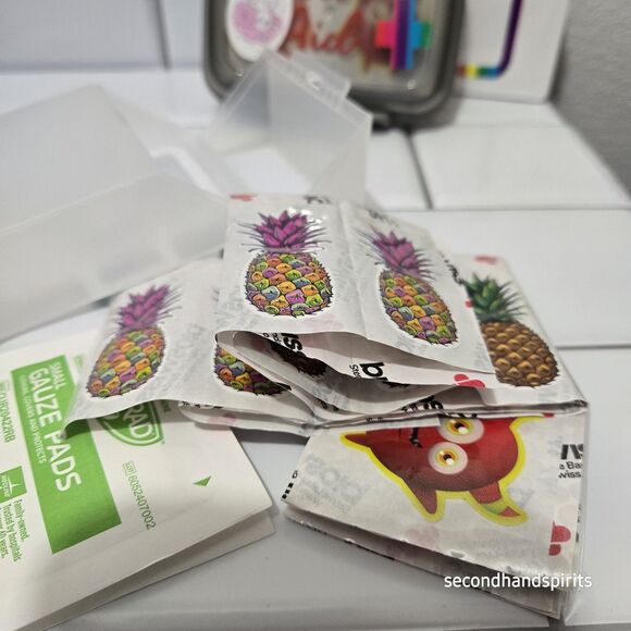 Lot Of 3 TRAVEL First Aid Bandages Boxes. For Purse Tote Diaper Bag Desk Locker. - Picture 5 of 7